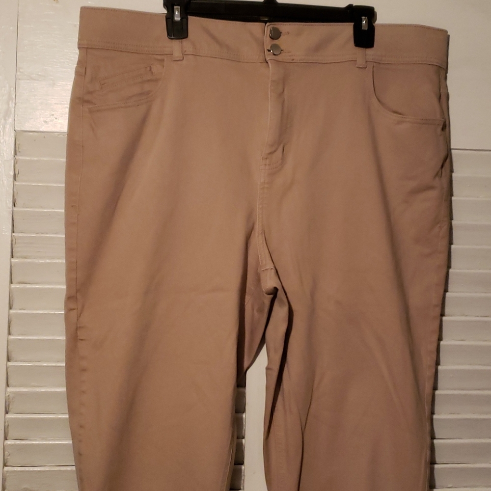 Lane Bryant Capris